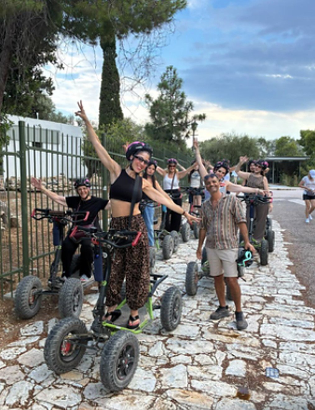 Ezraider e-tour