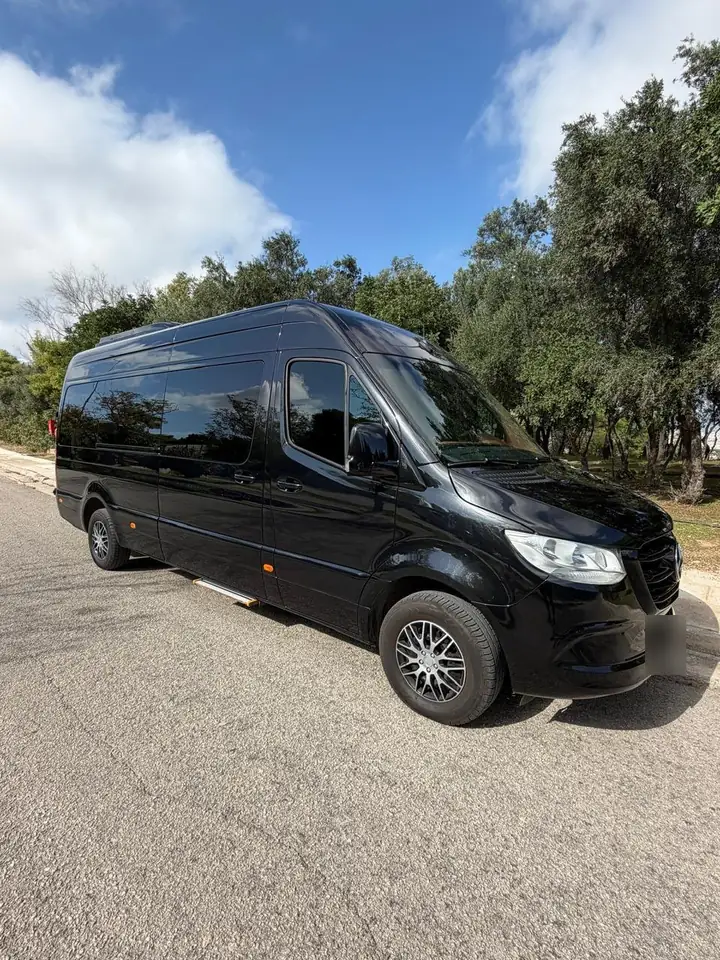 Airport & hotel transfers